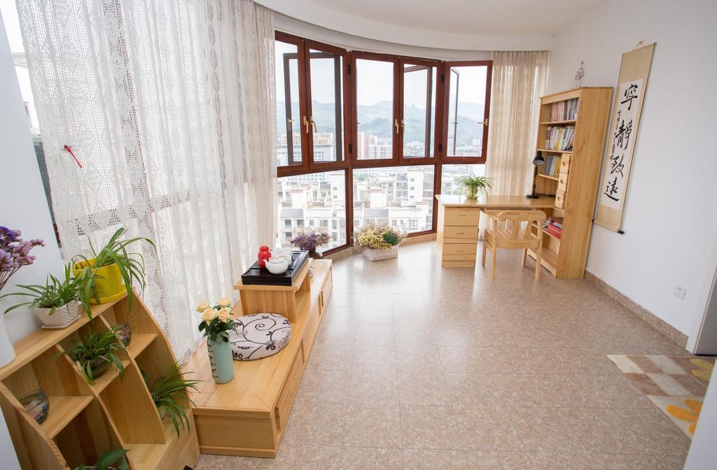 Midsummer Homestay Zhangjiajie Buitenkant foto