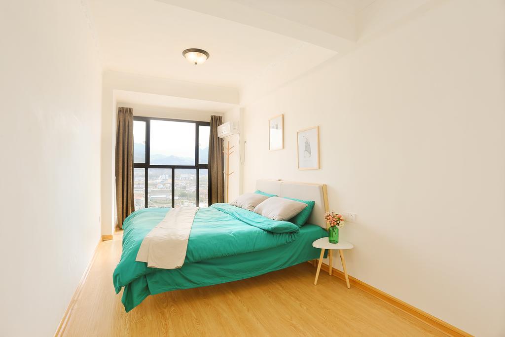 Midsummer Homestay Zhangjiajie Buitenkant foto