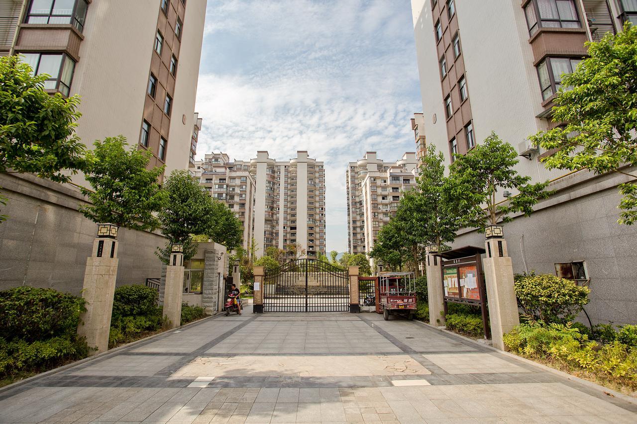 Midsummer Homestay Zhangjiajie Buitenkant foto